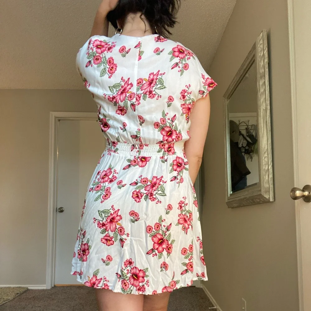 H&M floral dress; white mini dress with pink hydrangeas; breathable fabric. - Picture 6 of 7